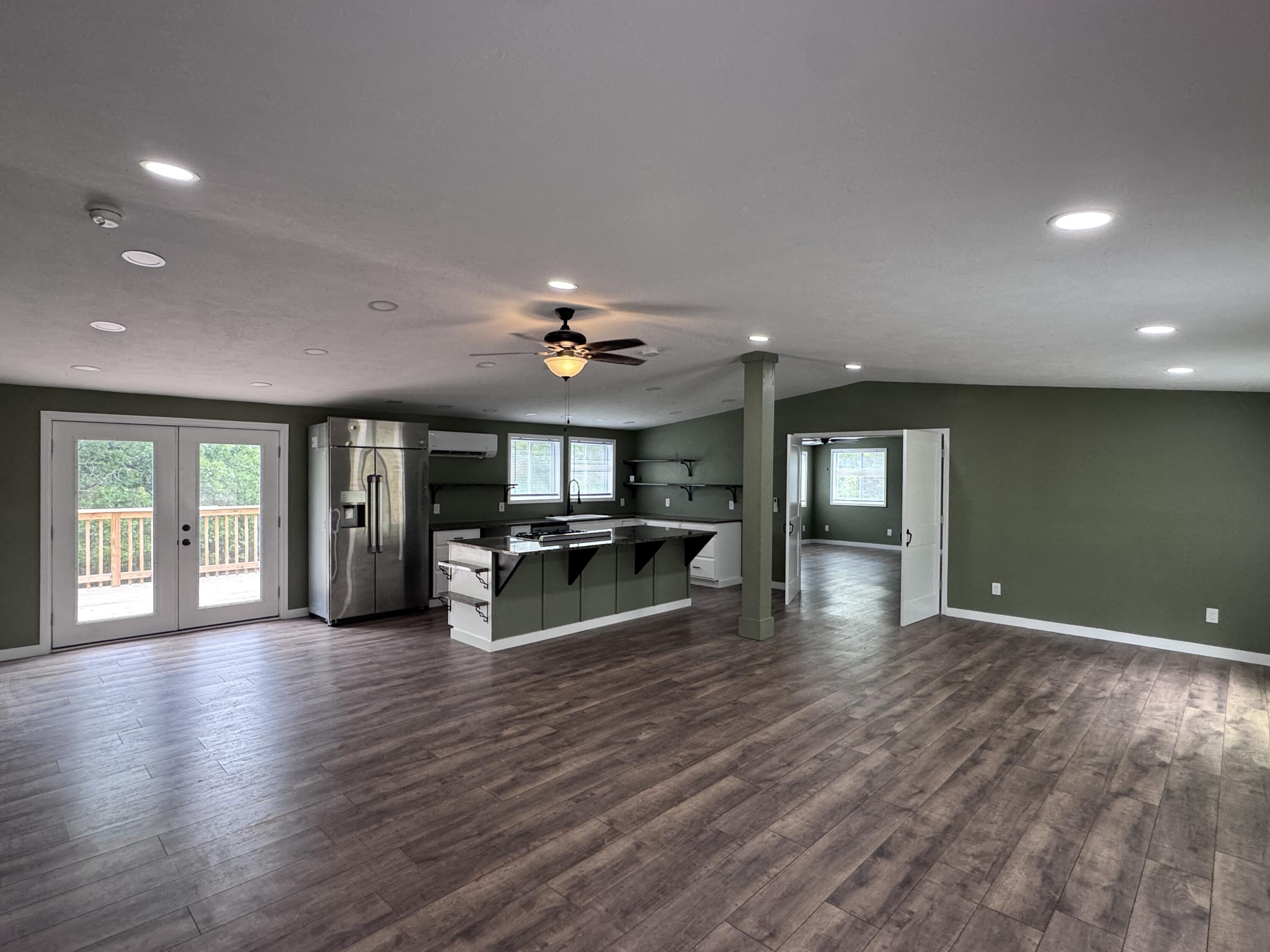 4417 Etterle Road Property Photo 8