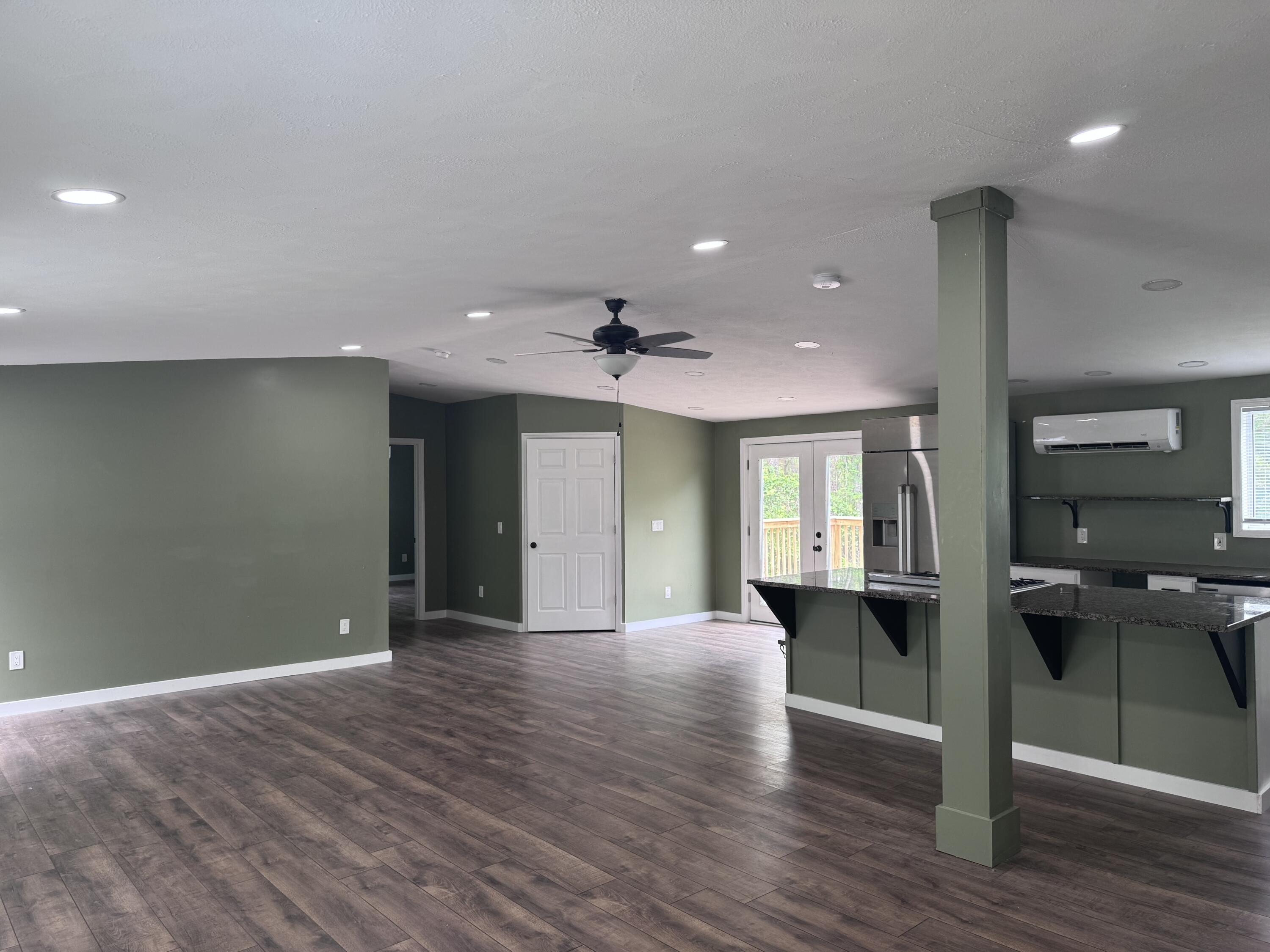 4417 Etterle Road Property Photo 10