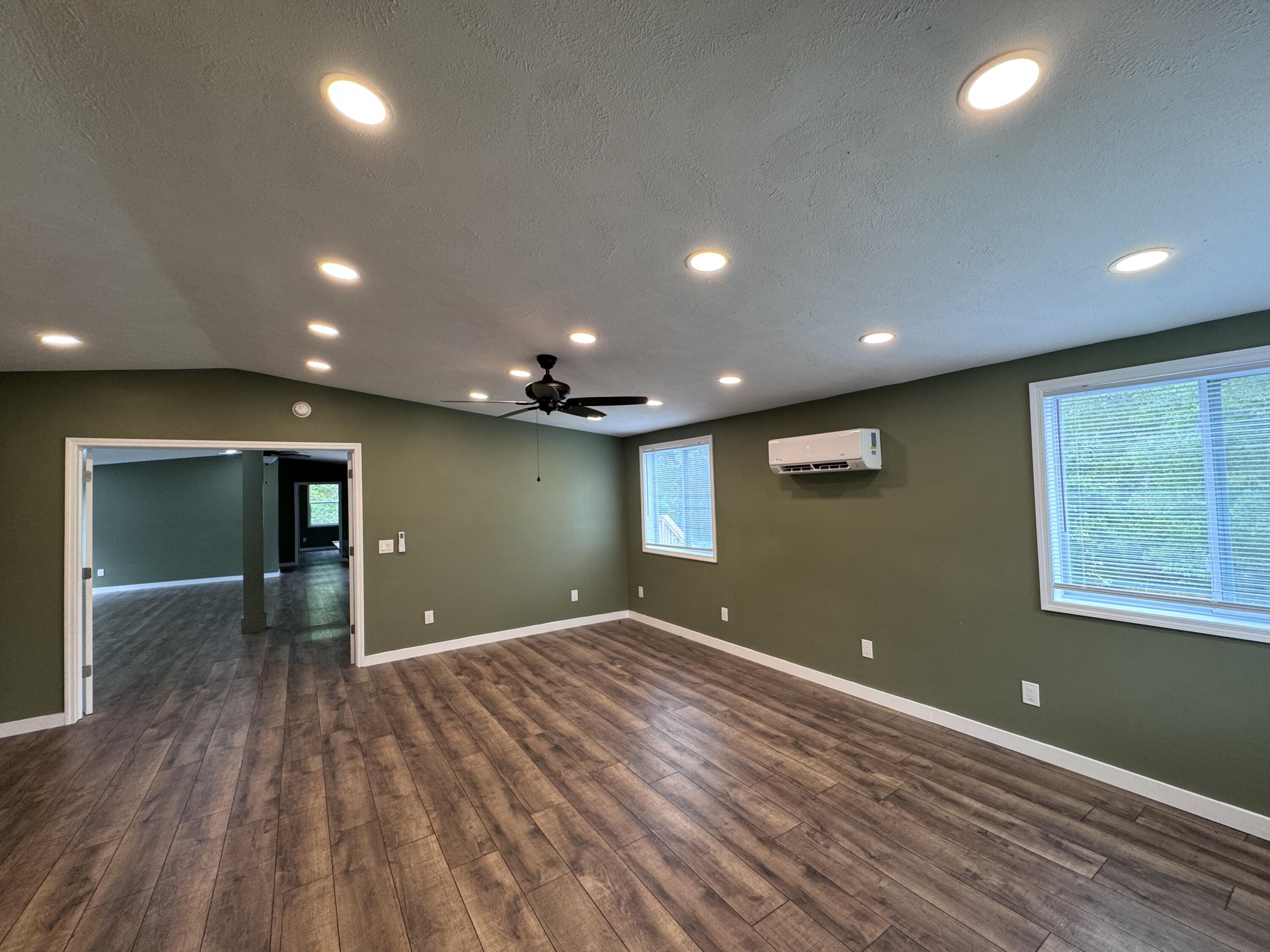 4417 Etterle Road Property Photo 28