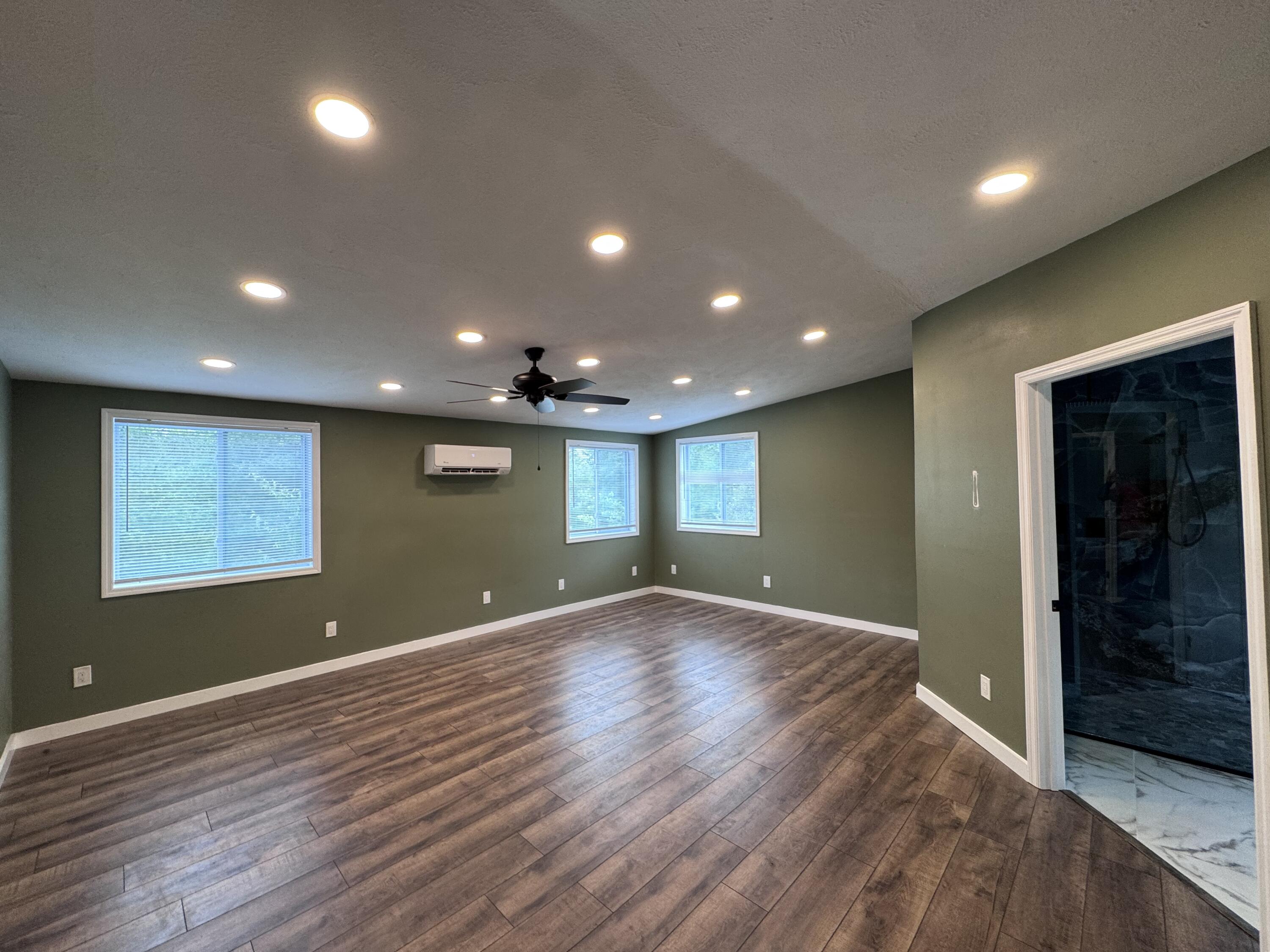 4417 Etterle Road Property Photo 29