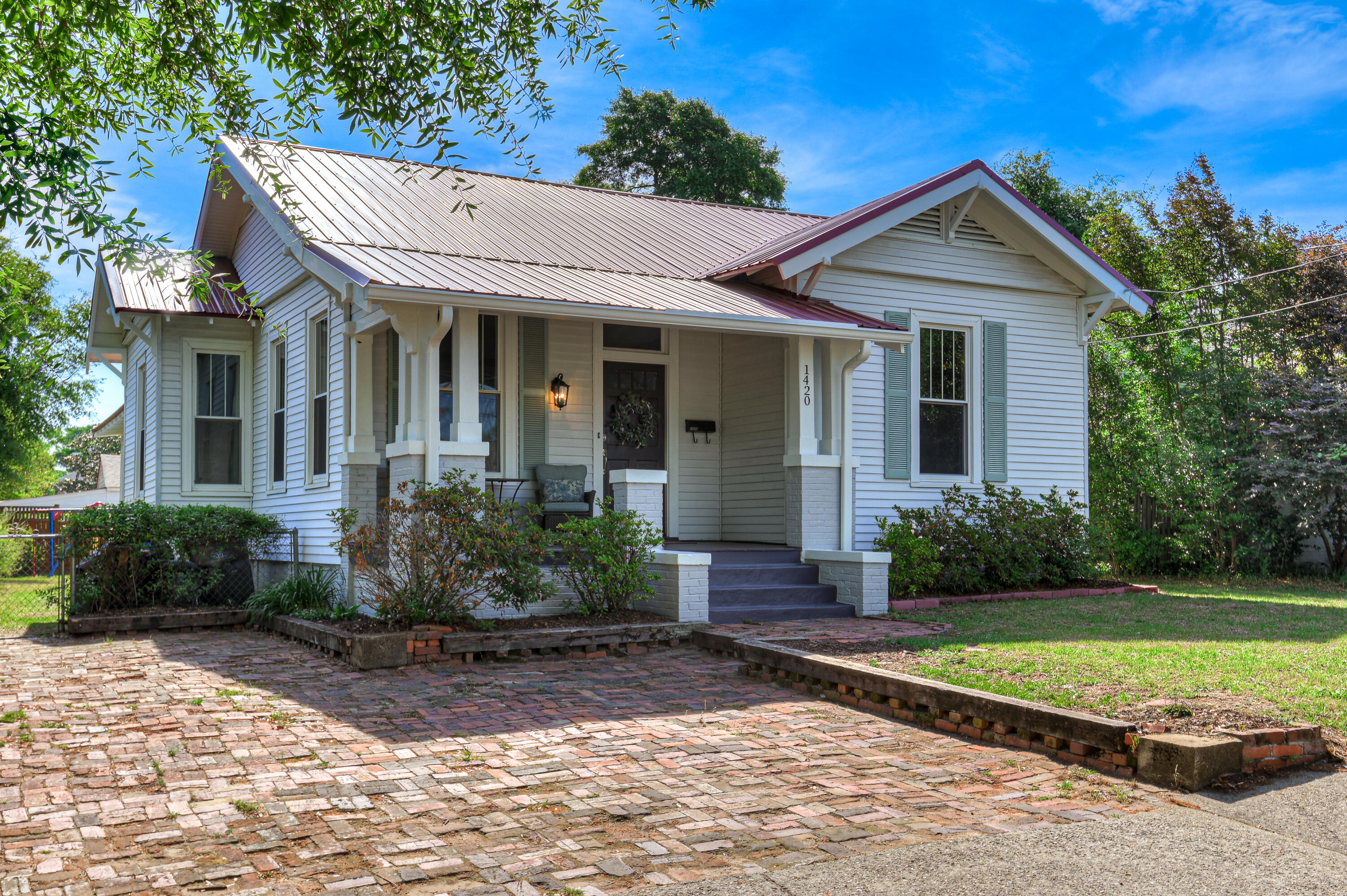 1420 Stovall Street Property Photo 4