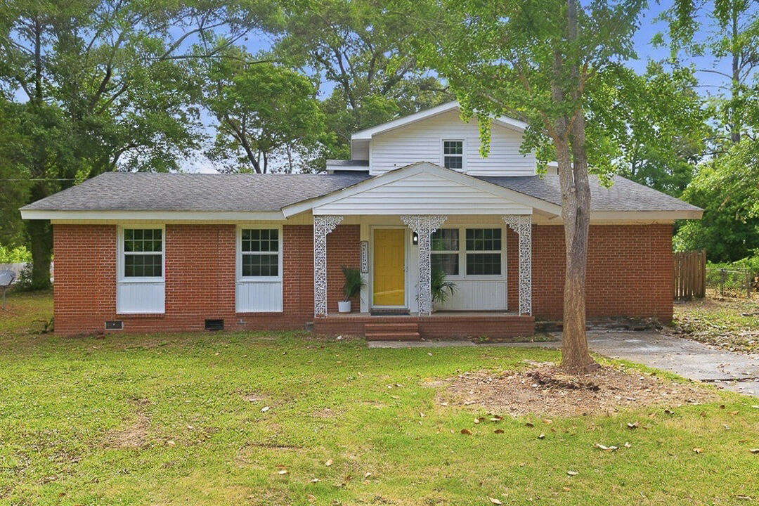 108 Old Thomson Road Property Photo 1