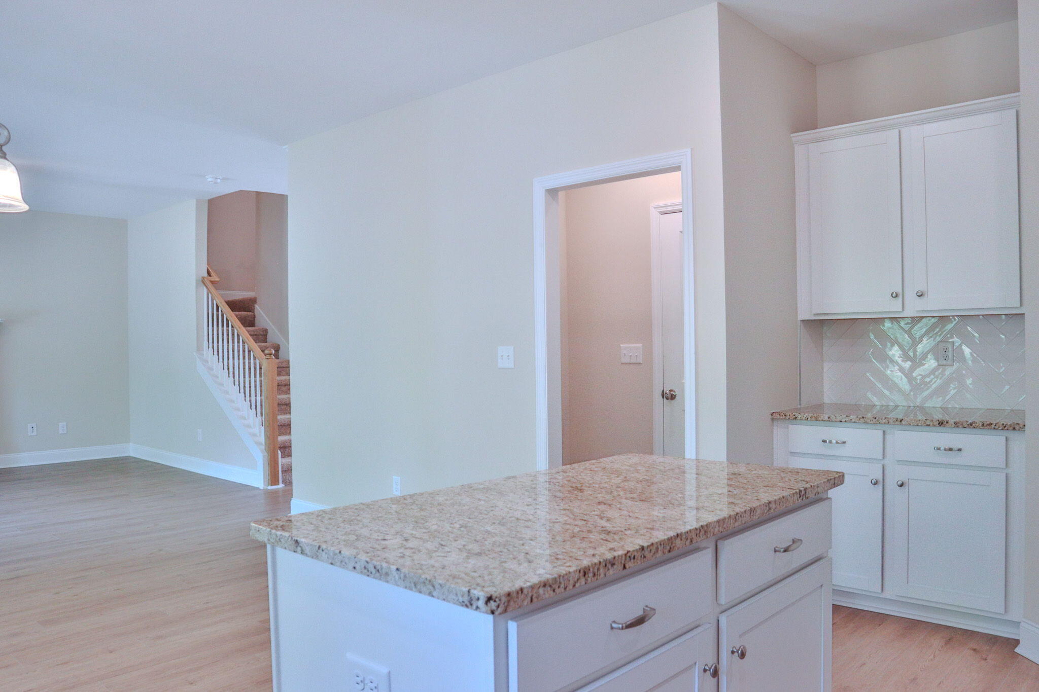 1305 Batchelor Court Property Photo 23