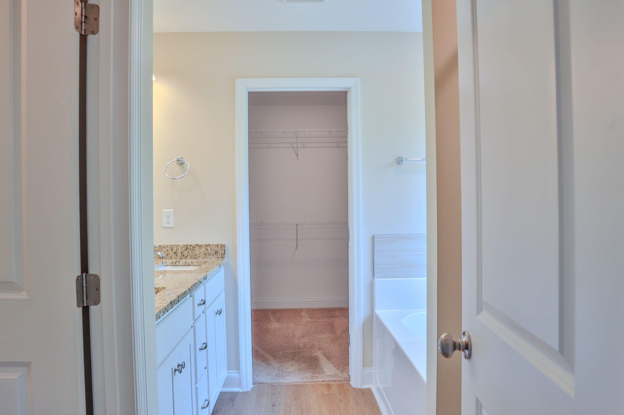 1305 Batchelor Court Property Photo 27
