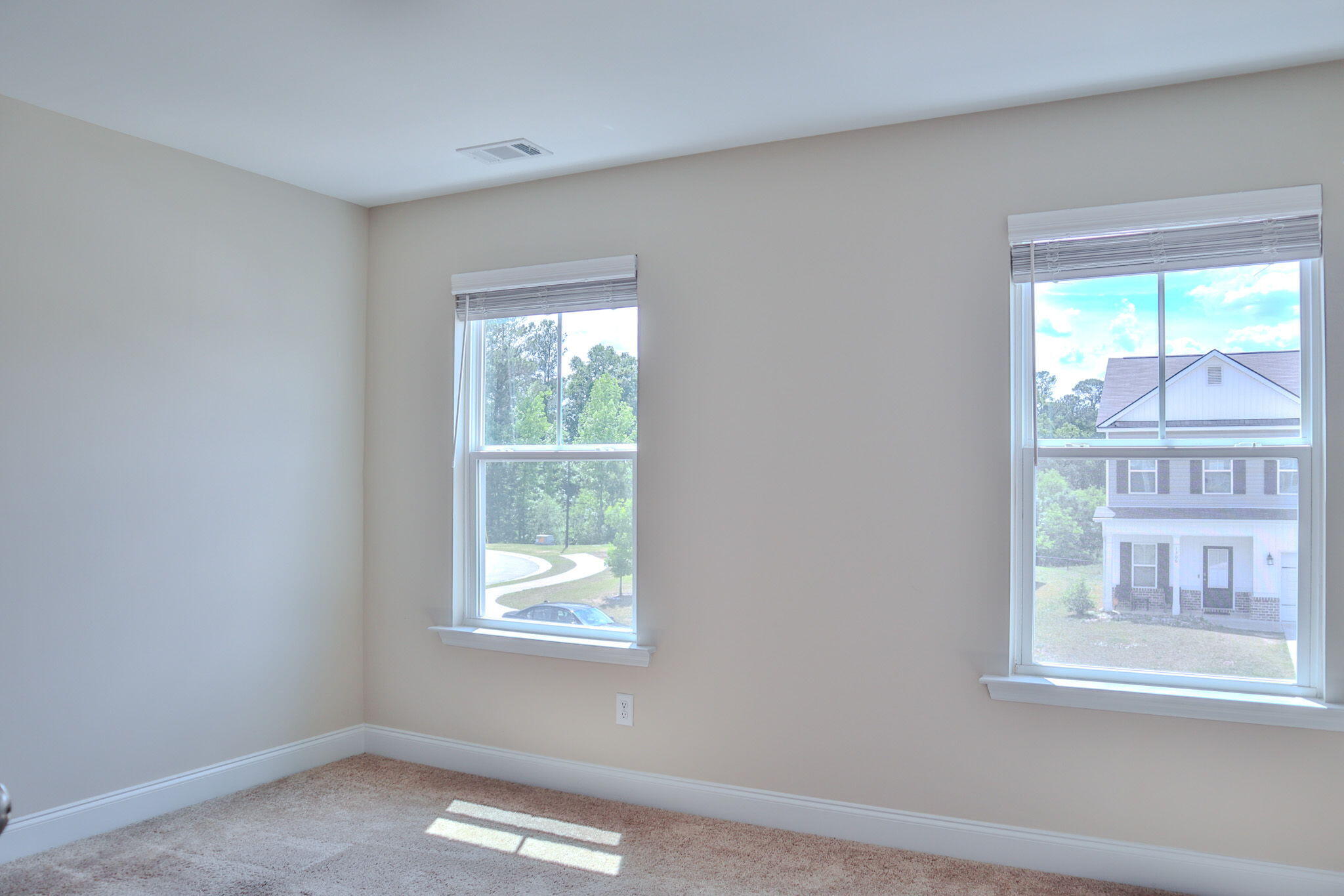 1305 Batchelor Court Property Photo 34