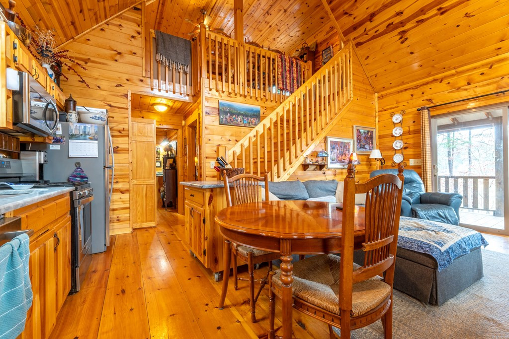 225 Hickory Woods Trail Property Photo 8