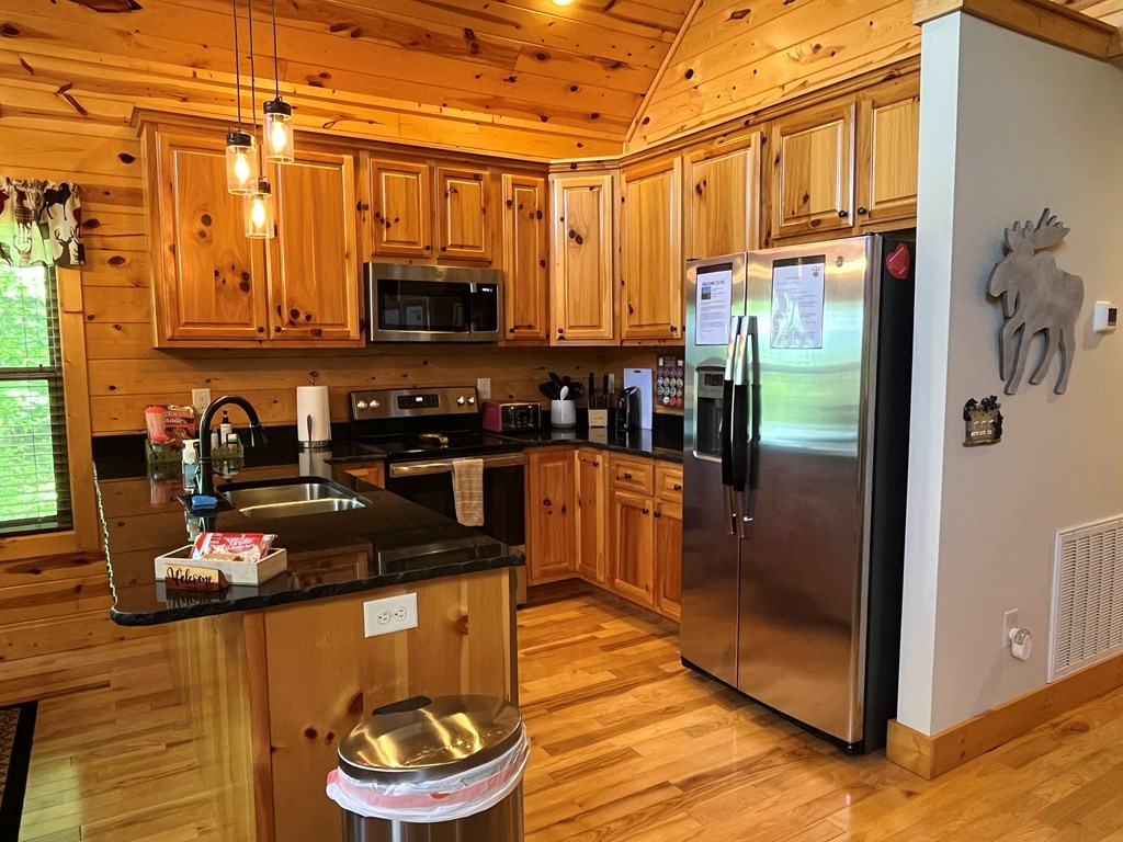 465 Confederate Circle Property Photo 19