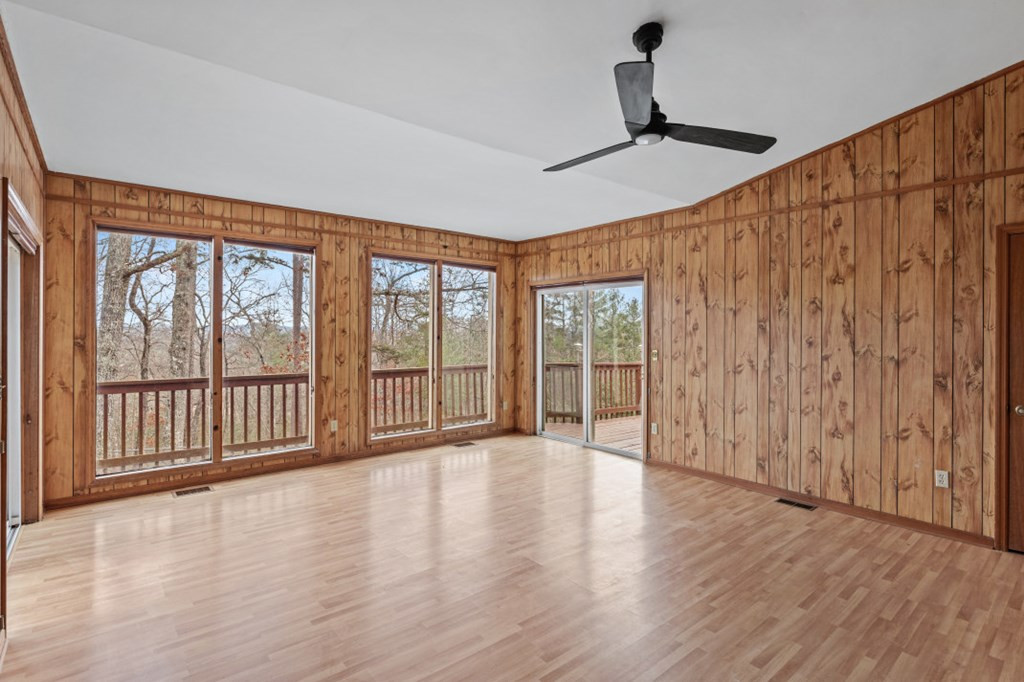 411 Sharing Lane Property Photo 6