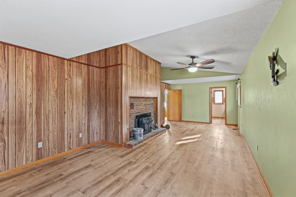 411 Sharing Lane Property Photo 26