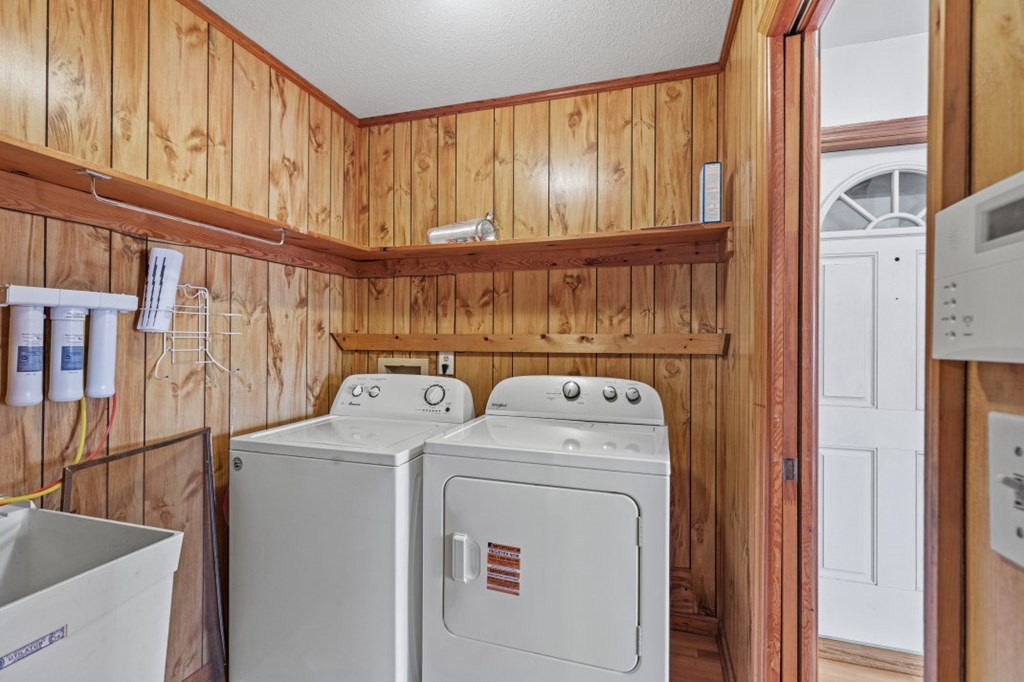 411 Sharing Lane Property Photo 37
