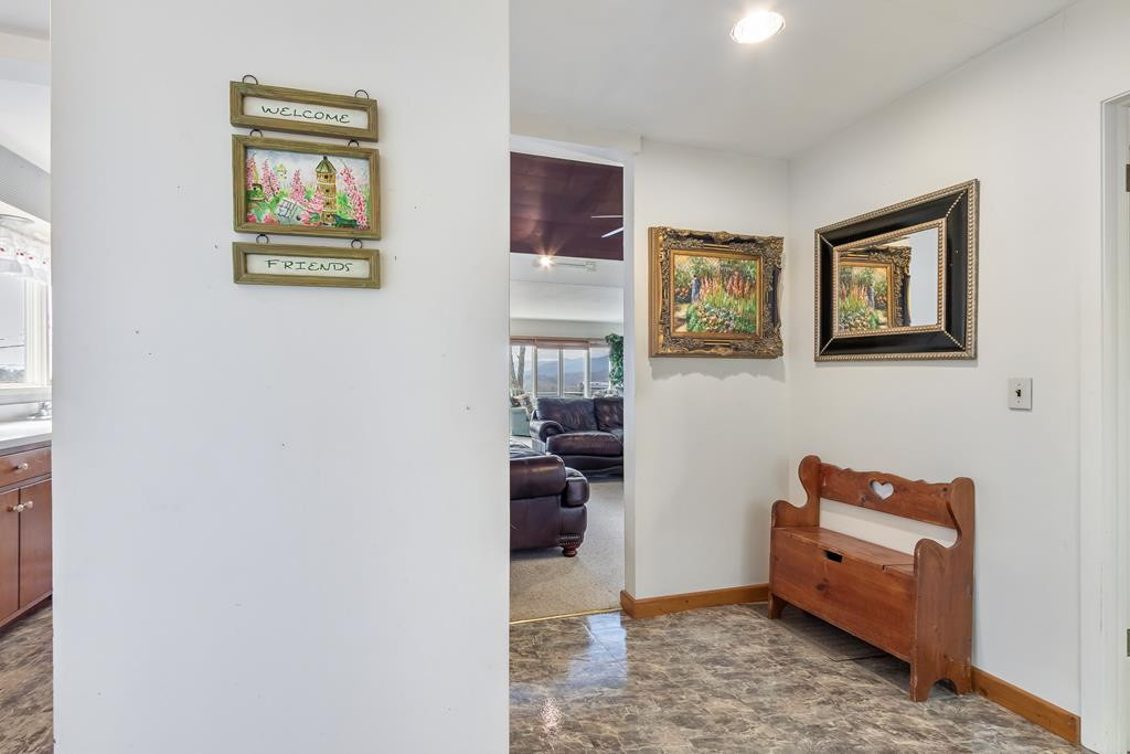 175 Pine Ridge Drive Property Photo 8