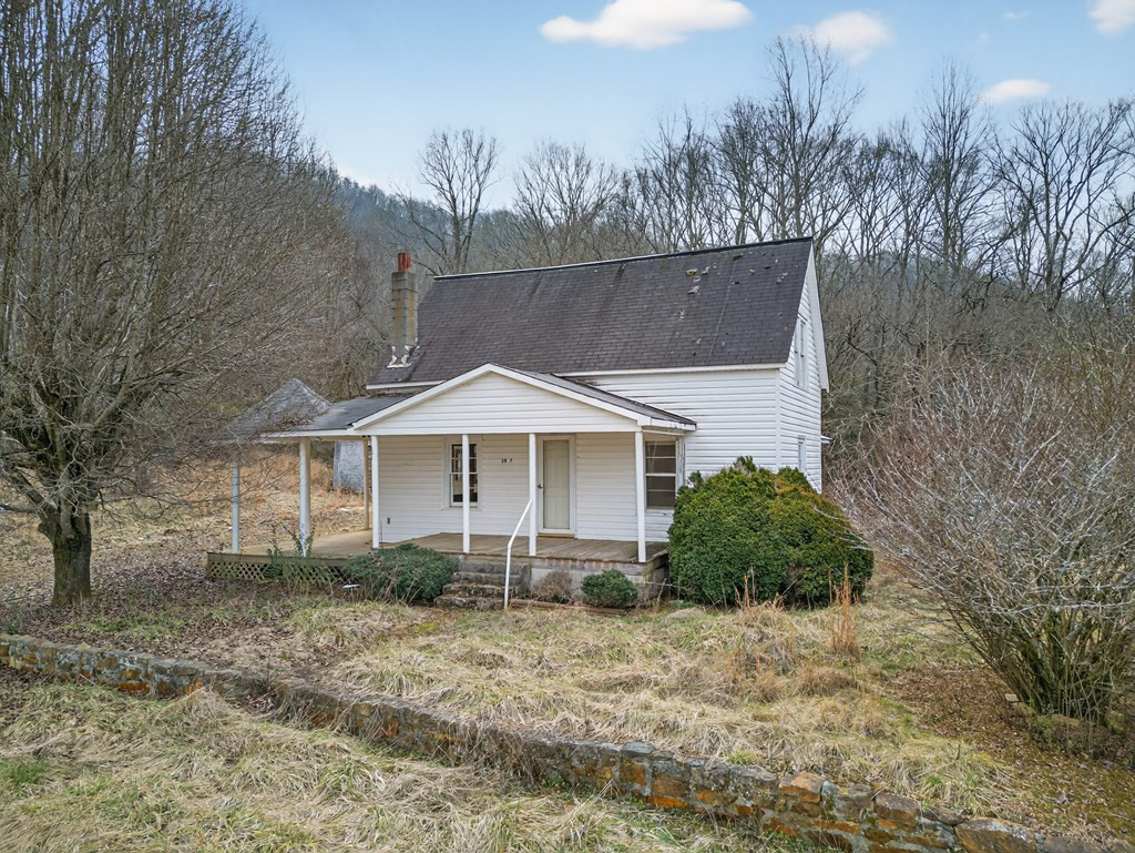1917 Fairview Road Property Photo 23