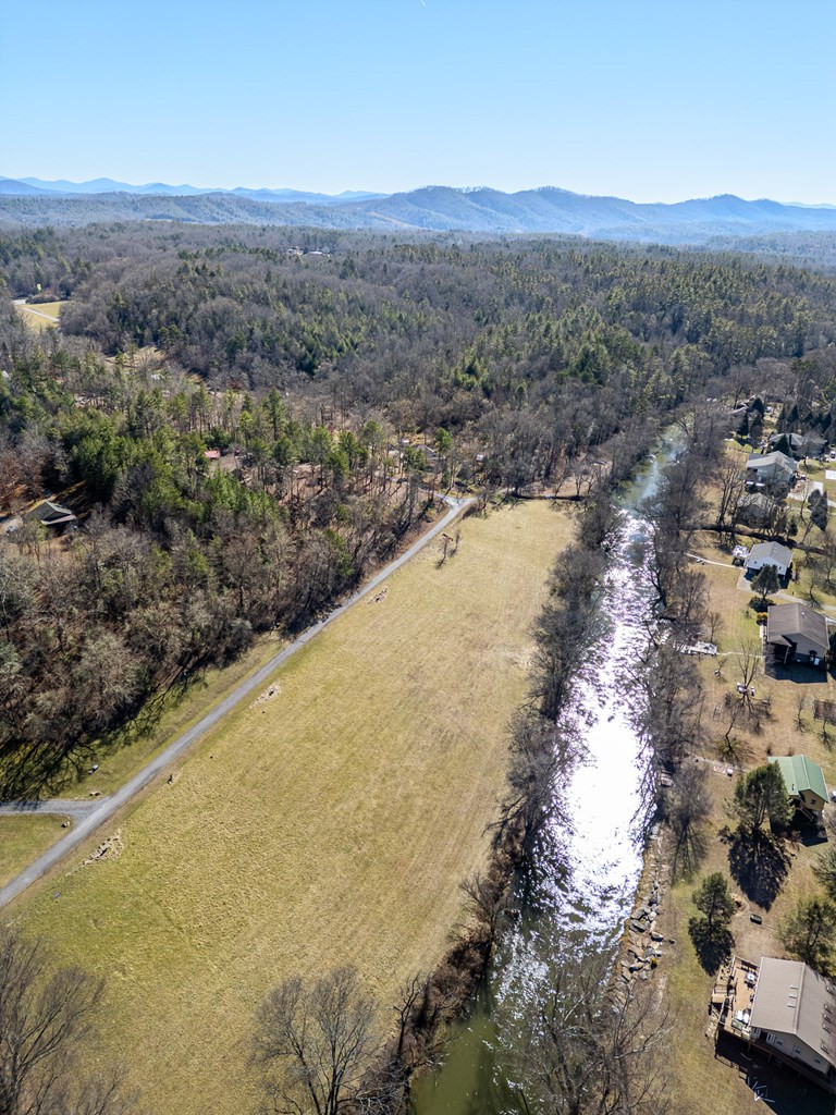23 23&24 Butterball Boulevard Property Photo 9