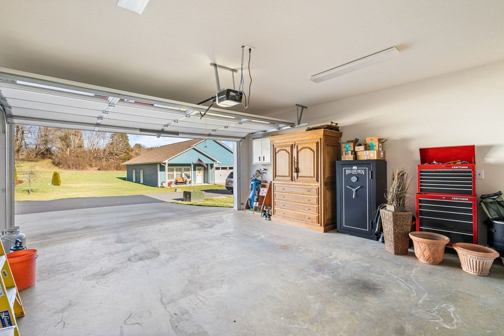 116 Riverwalk Circle Property Photo 30
