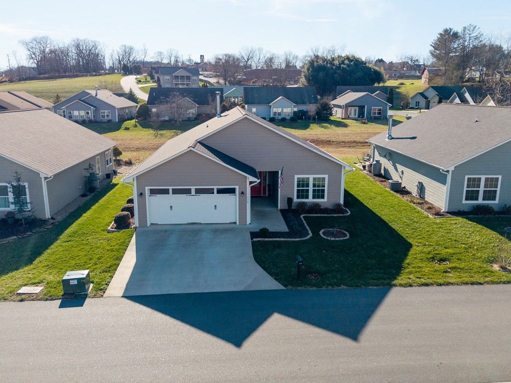 116 Riverwalk Circle Property Photo 33