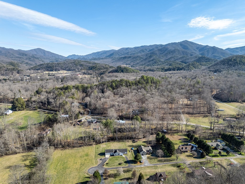 172 Eden Acres Drive Property Photo 8