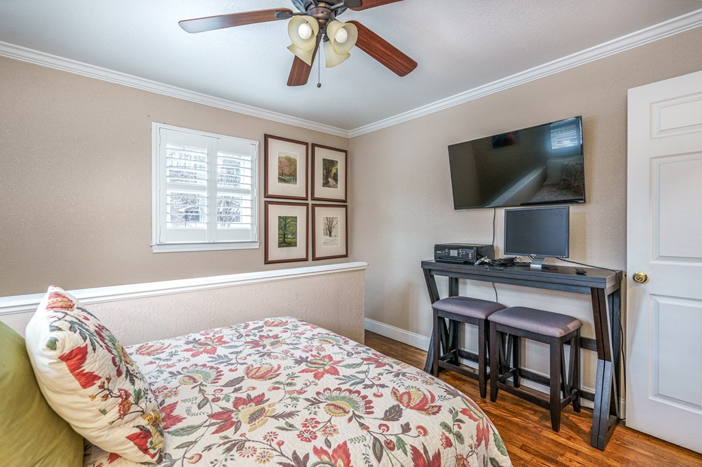 15 Lonesome Pine Property Photo 18
