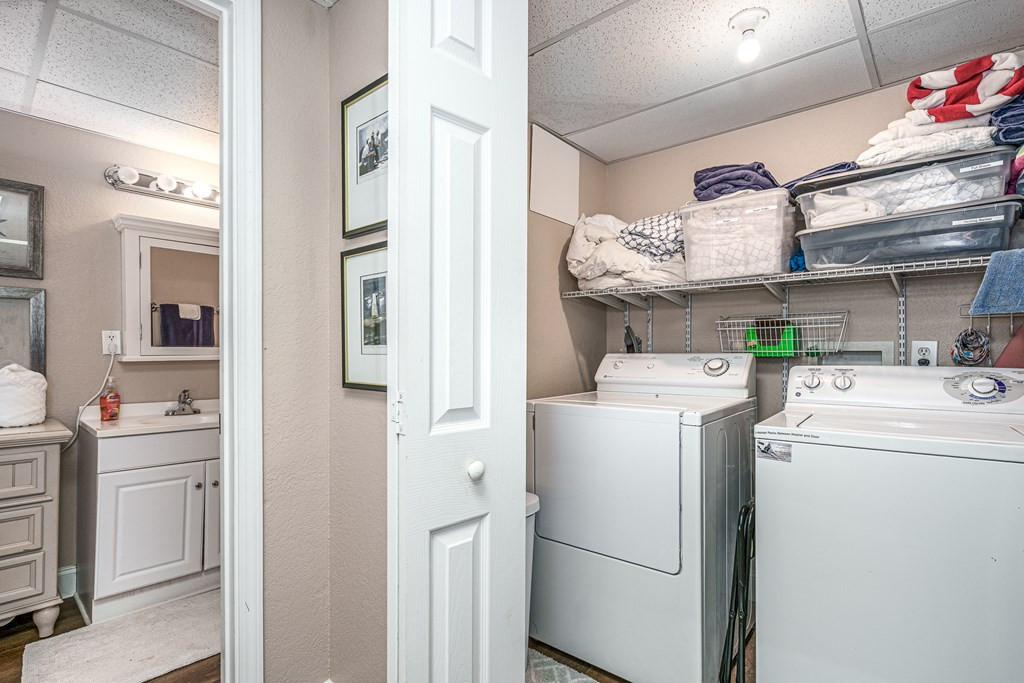 15 Lonesome Pine Property Photo 24