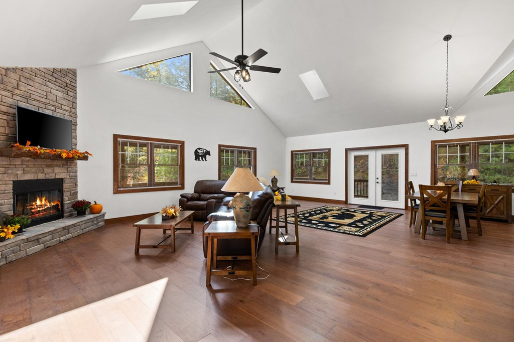 358 Misty River Circle Property Photo 49