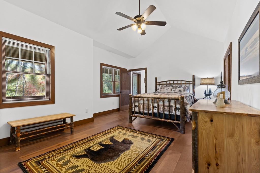 358 Misty River Circle Property Photo 54