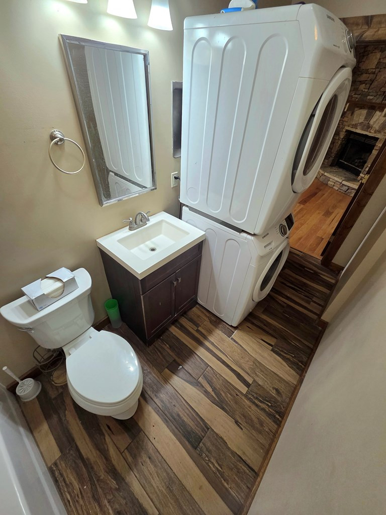 6785 Airport Road Property Photo 18