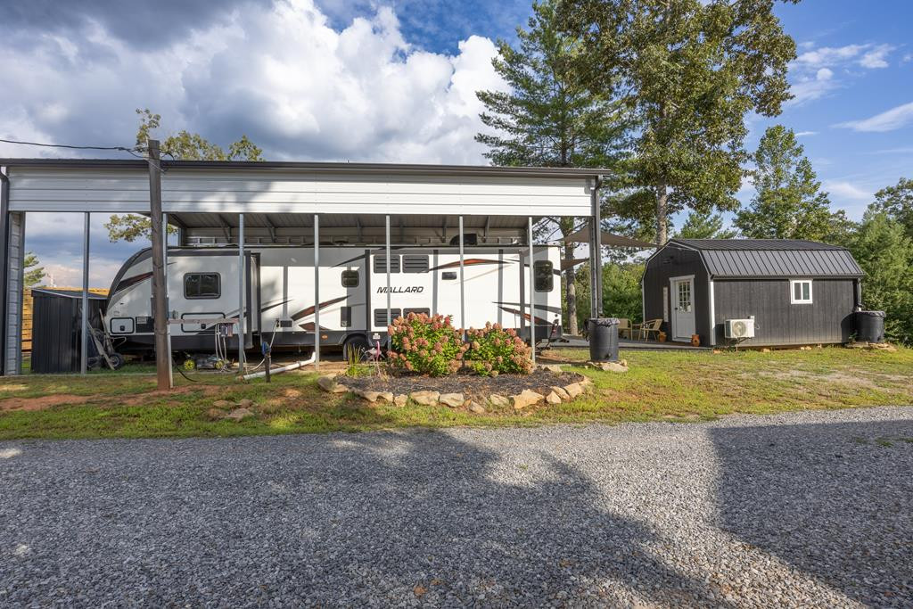 128 17 Pioneer Estates Road Property Photo 1