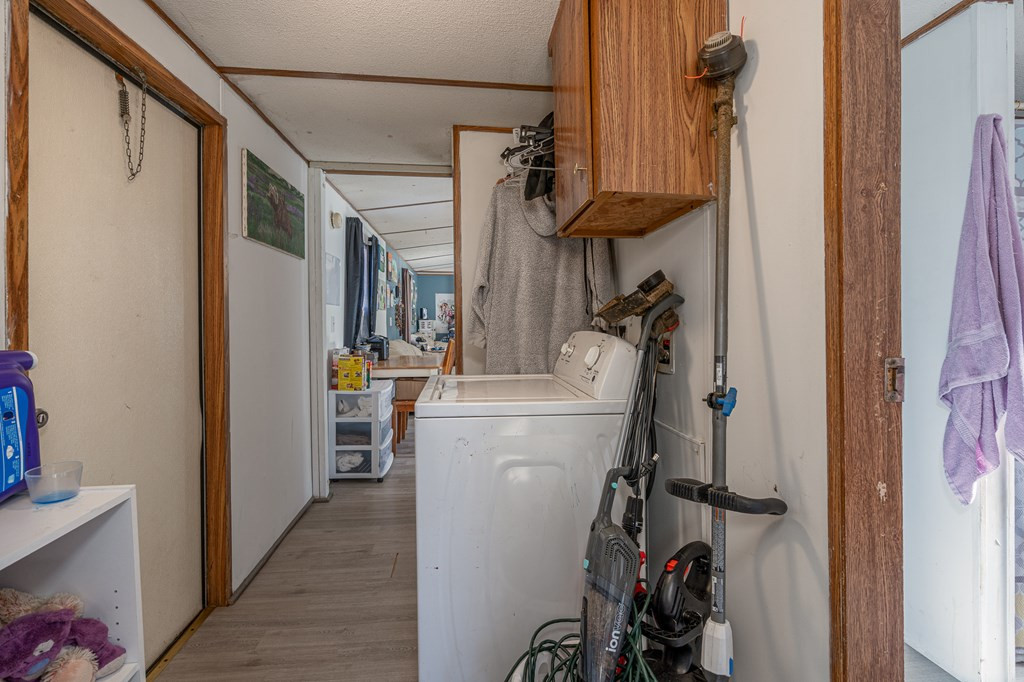 385 Aquone Property Photo 8