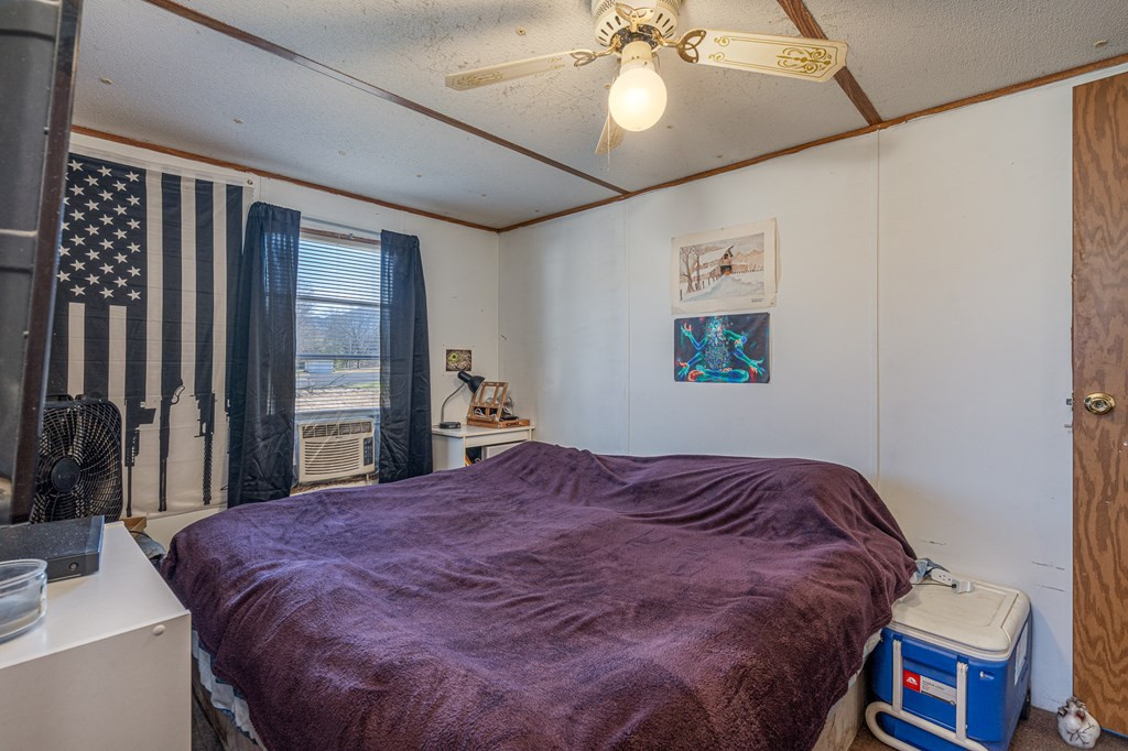 385 Aquone Property Photo 14