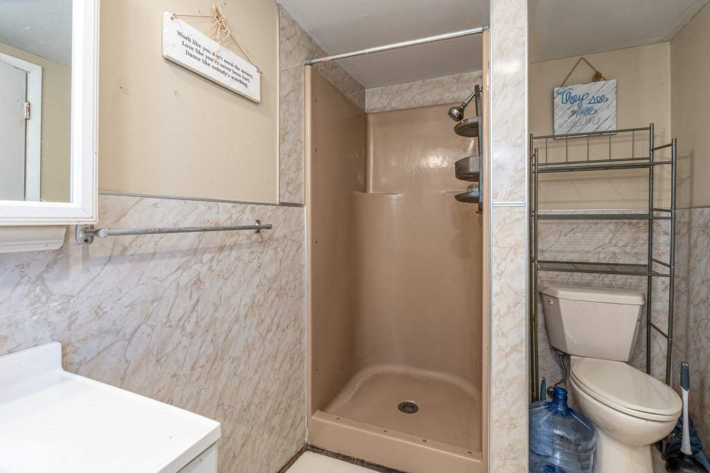 385 Aquone Property Photo 34