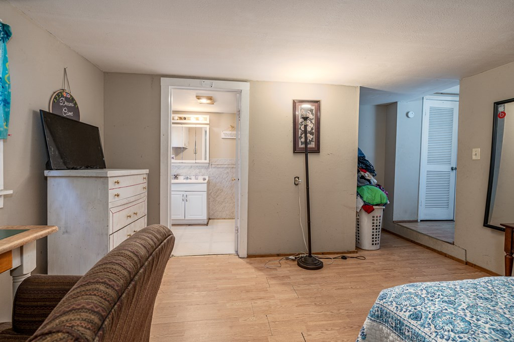 385 Aquone Property Photo 36