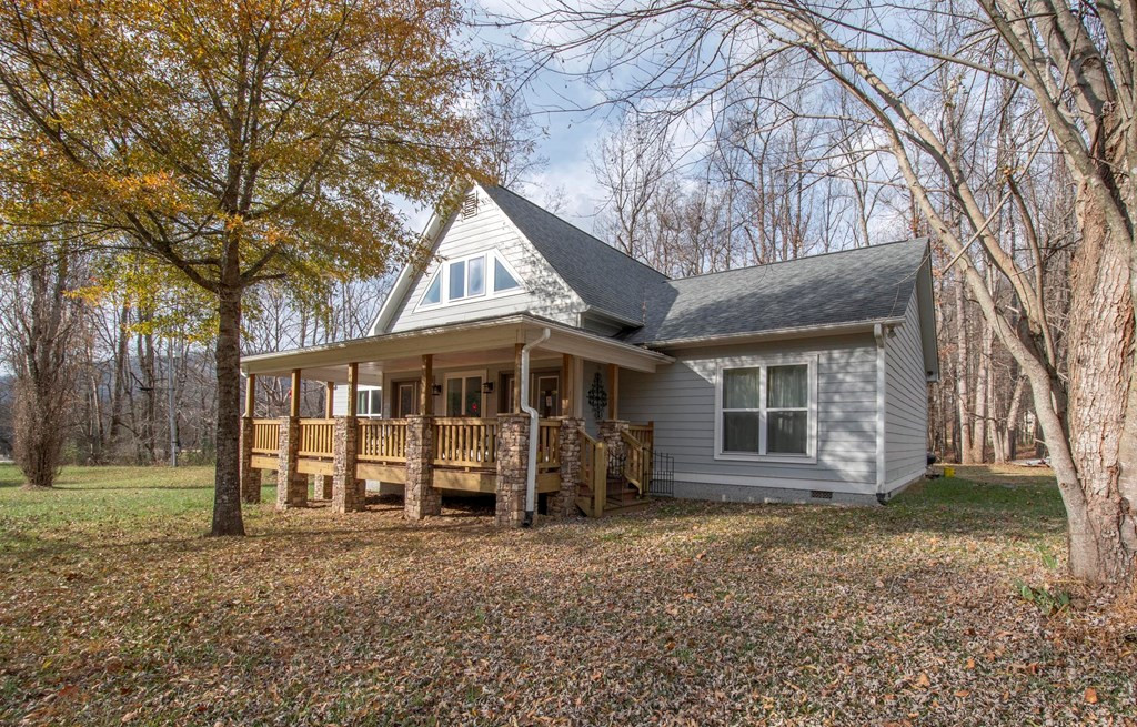 11509 Hwy 64 E Property Photo 2