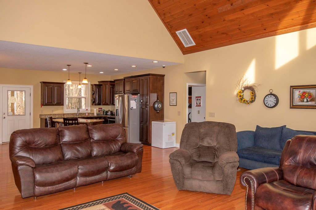 11509 Hwy 64 E Property Photo 16