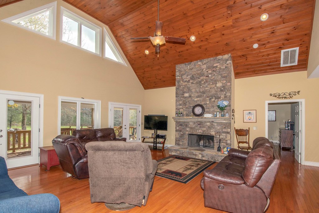 11509 Hwy 64 E Property Photo 17
