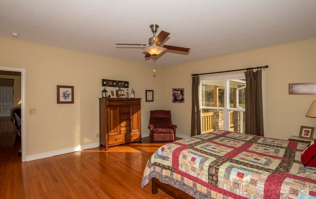 11509 Hwy 64 E Property Photo 19