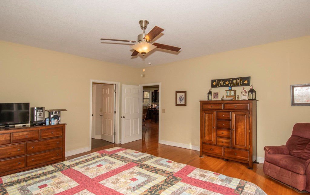 11509 Hwy 64 E Property Photo 20