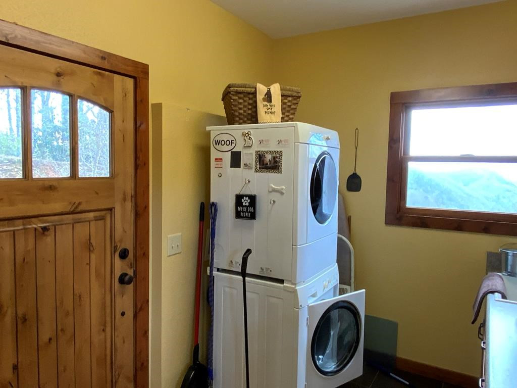 170 Polaris Way Property Photo 31