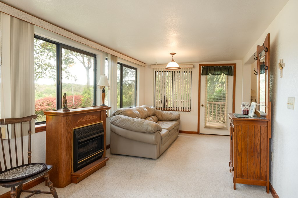 1544 Country Walk Property Photo 10