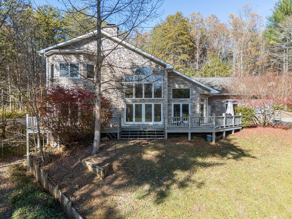 5981 Candy Mountain Road Property Photo 1