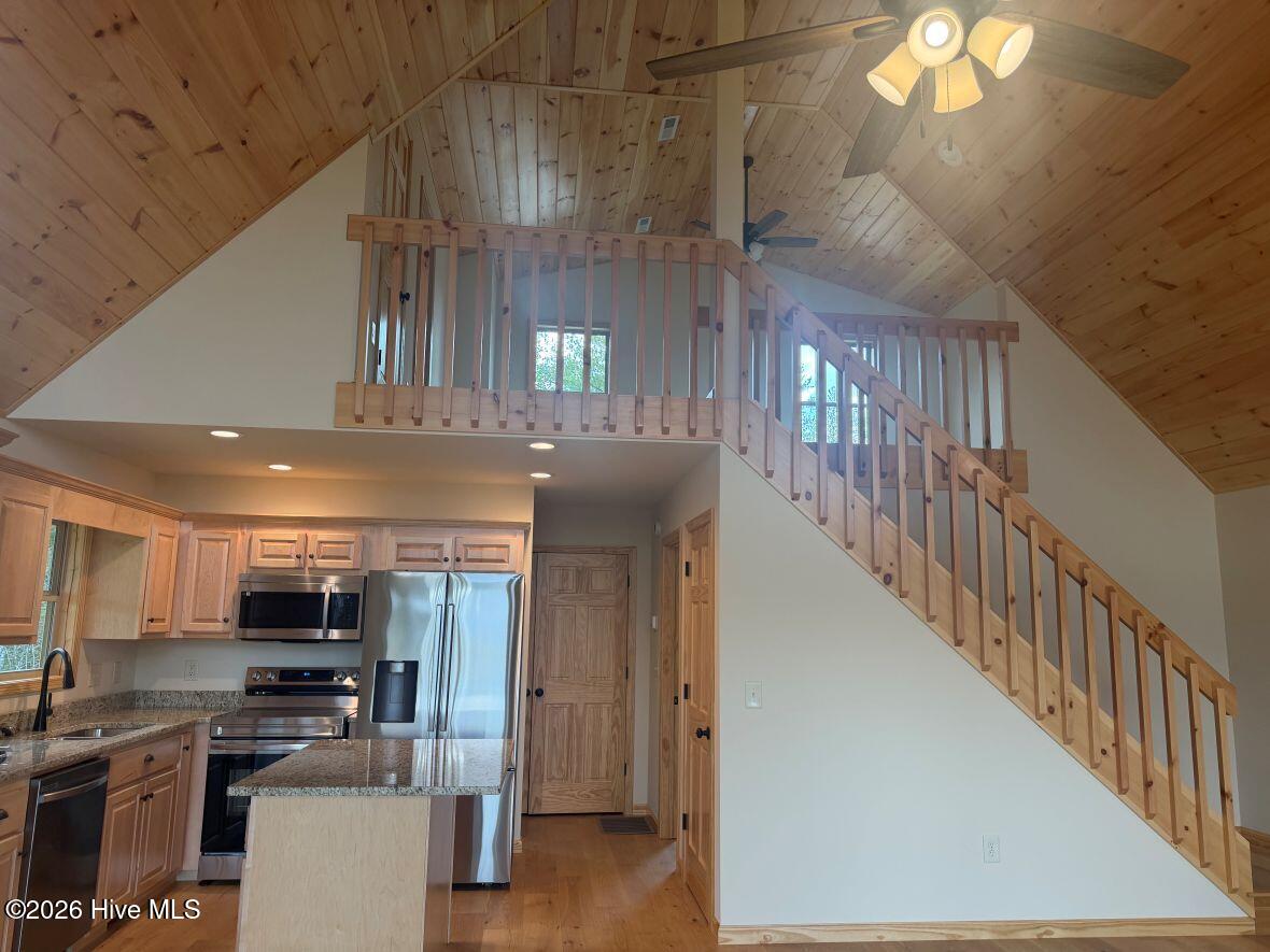821 Point Overlook Trail Property Photo 7