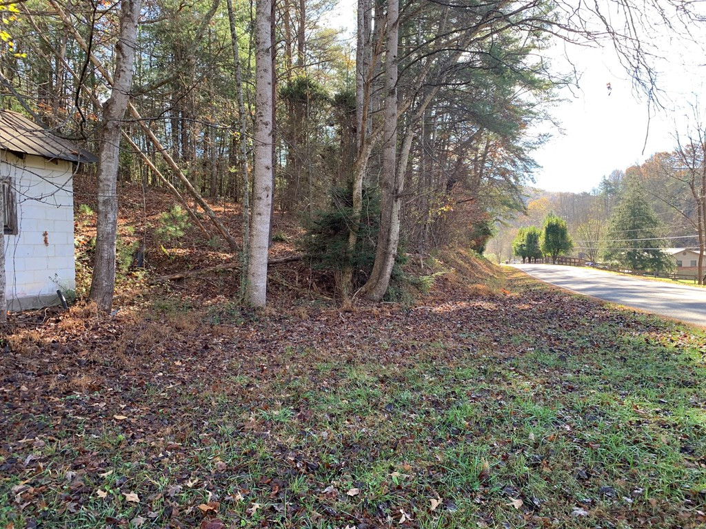 1933 Ford Road Property Photo 15