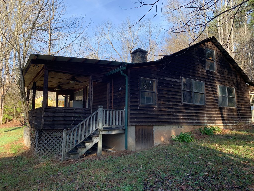 1933 Ford Road Property Photo 16
