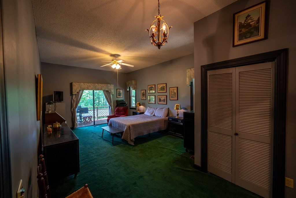 14 Chalet Village Property Photo 17