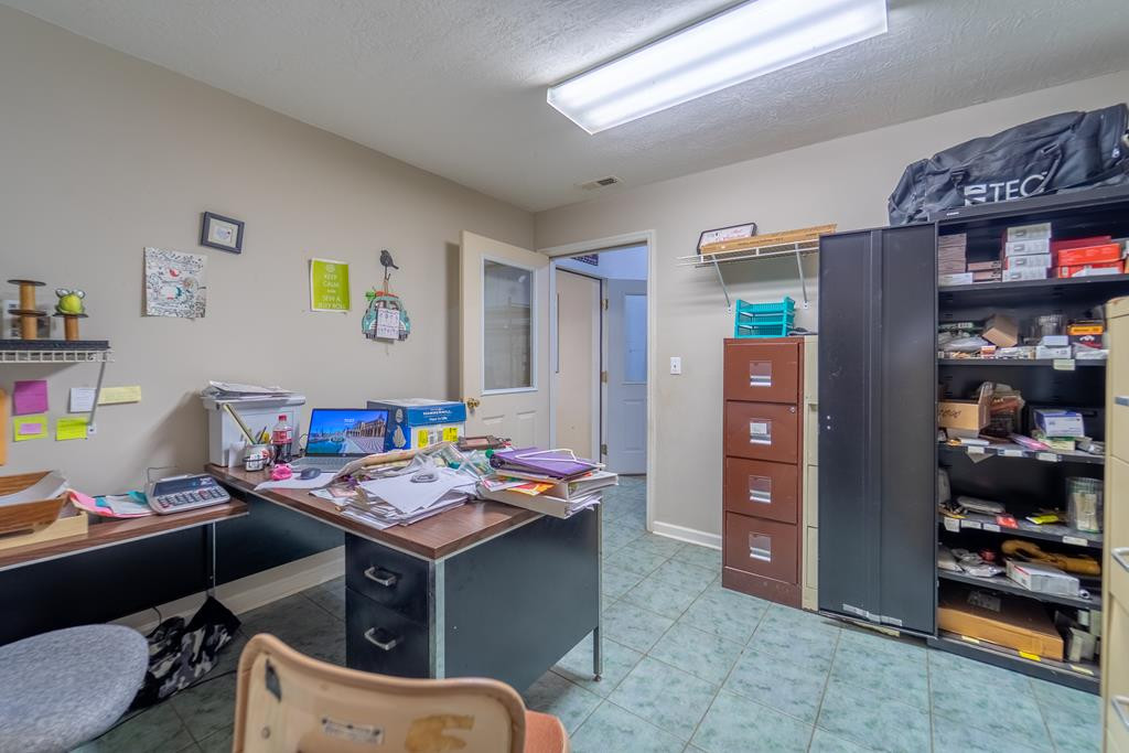 6 Sanderson Street Property Photo 33