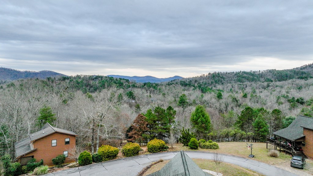 39 Red Bud Lane Property Photo 14