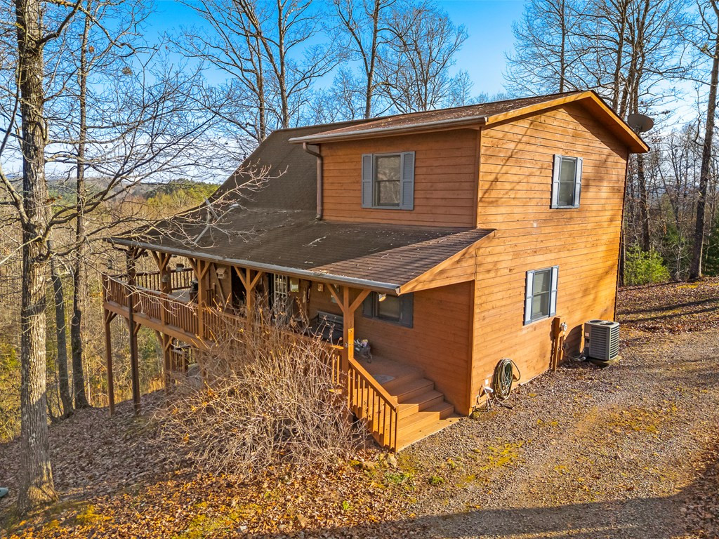 255 Birchwood Circle Property Photo 2