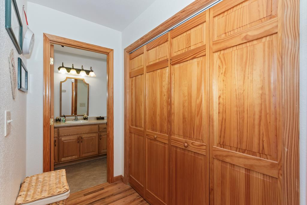 255 Birchwood Circle Property Photo 28