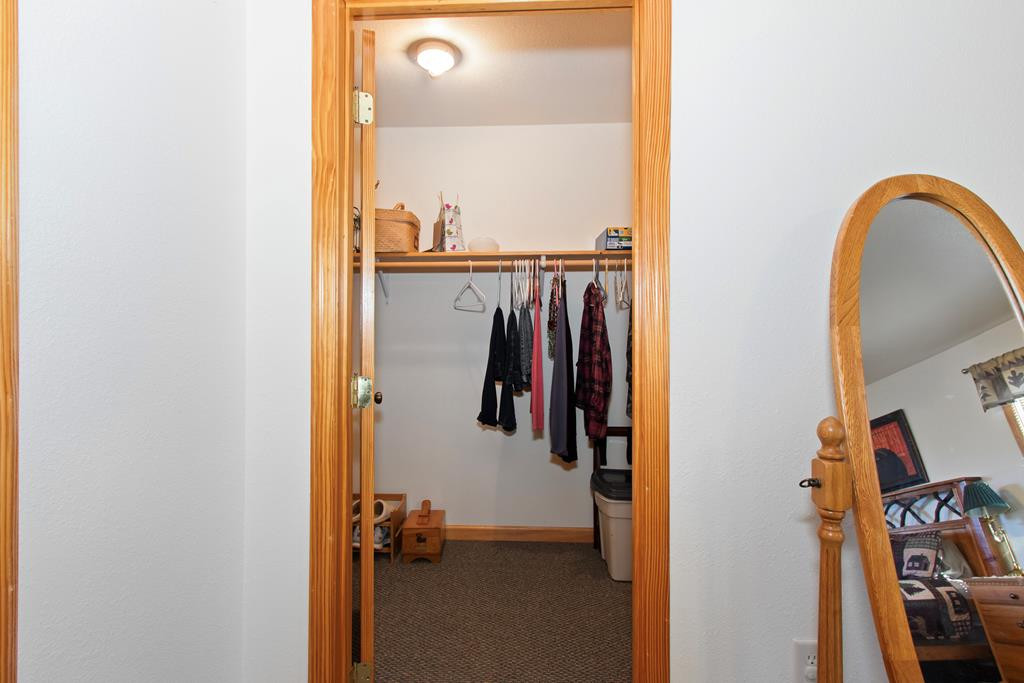 255 Birchwood Circle Property Photo 42