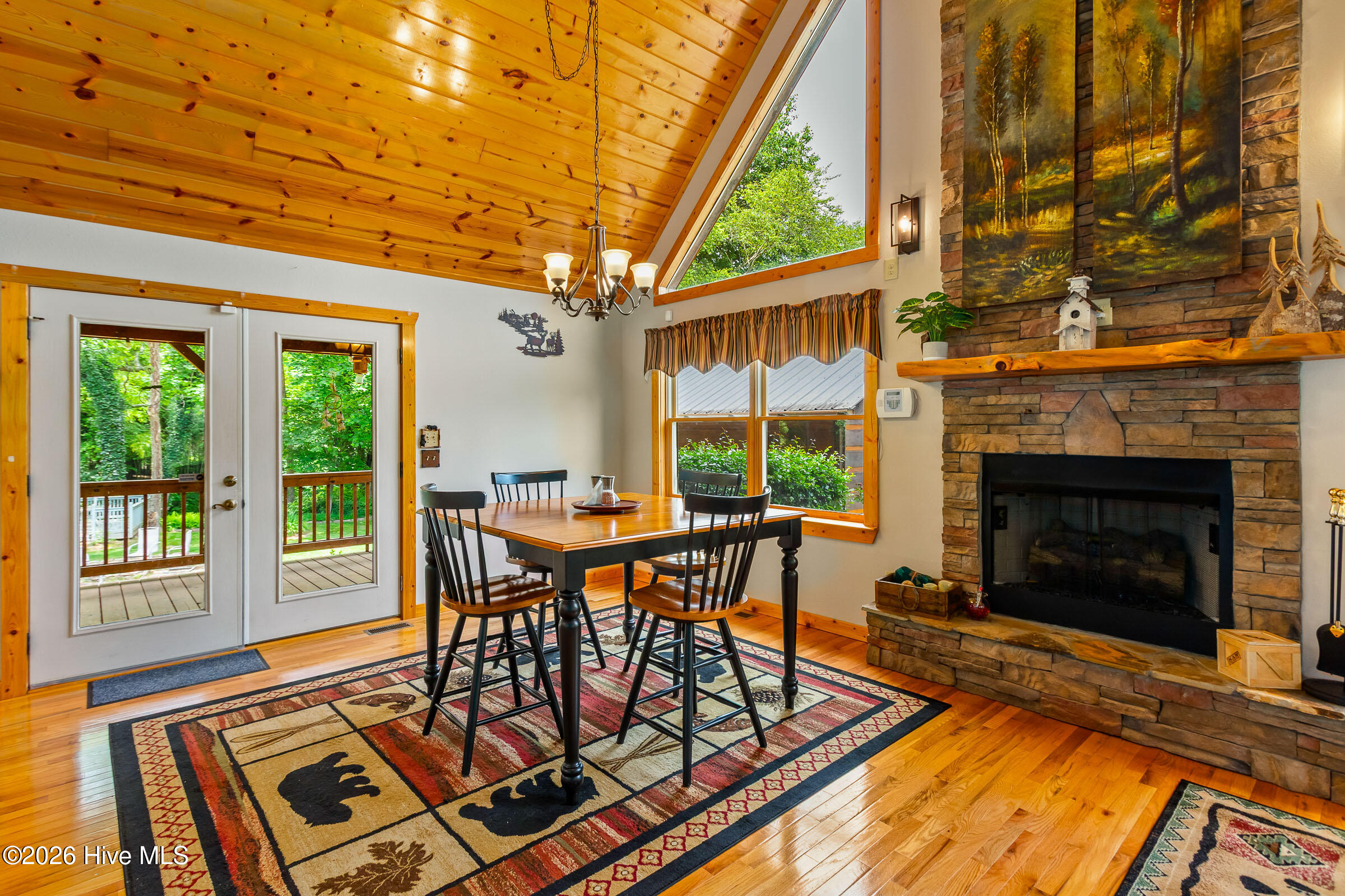 64 Canoe Bend Property Photo 18