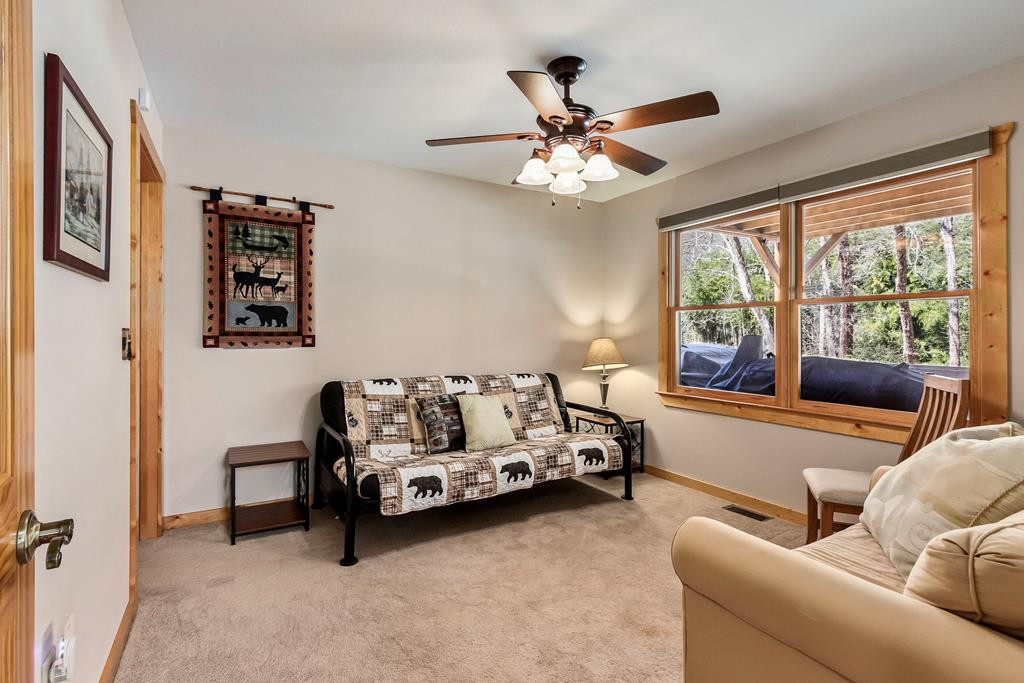 64 Canoe Bend Property Photo 31
