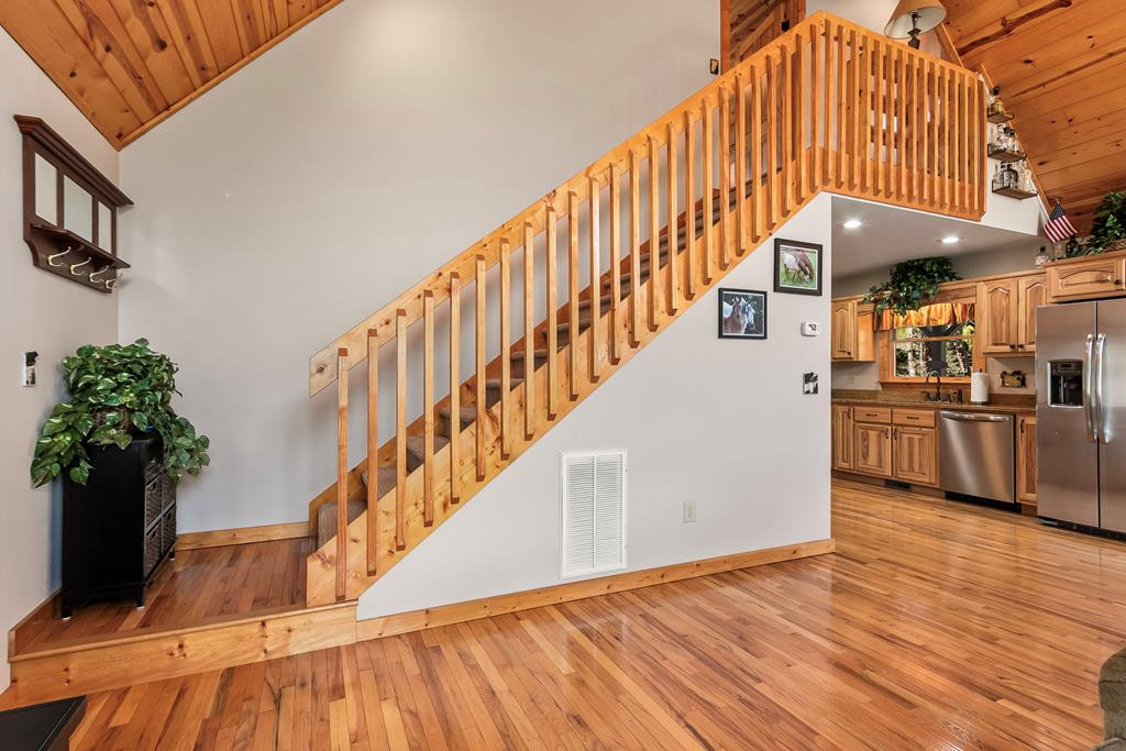 64 Canoe Bend Property Photo 37